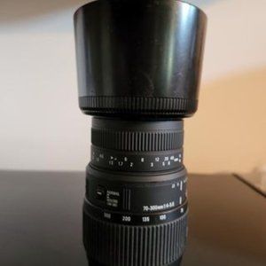 Sigma lens with Nikon mount AF 70-300 4-5.6 (USED - WITHOUT BOX)